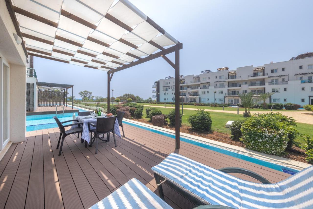 Thalassa Beach Family & Waterpark Resort Vokolidha ภายนอก รูปภาพ