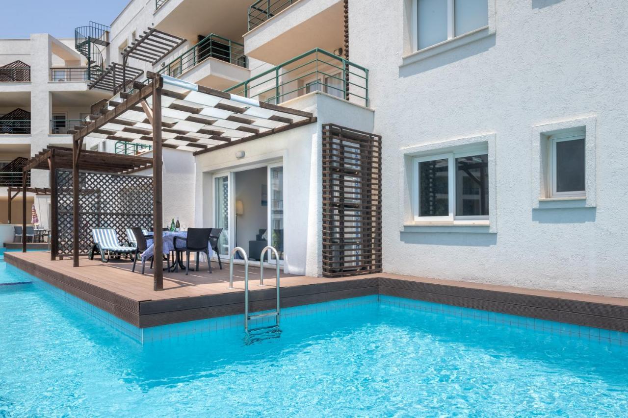 Thalassa Beach Family & Waterpark Resort Vokolidha ภายนอก รูปภาพ